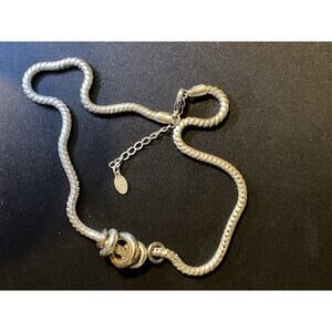 15in Crazy House By Liz Clayborn Heavy Silver And Gold Tone Necklace